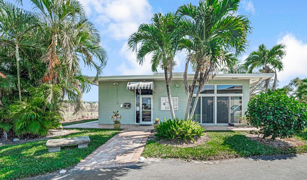 HIGH POINT WEST CONDO - Residential