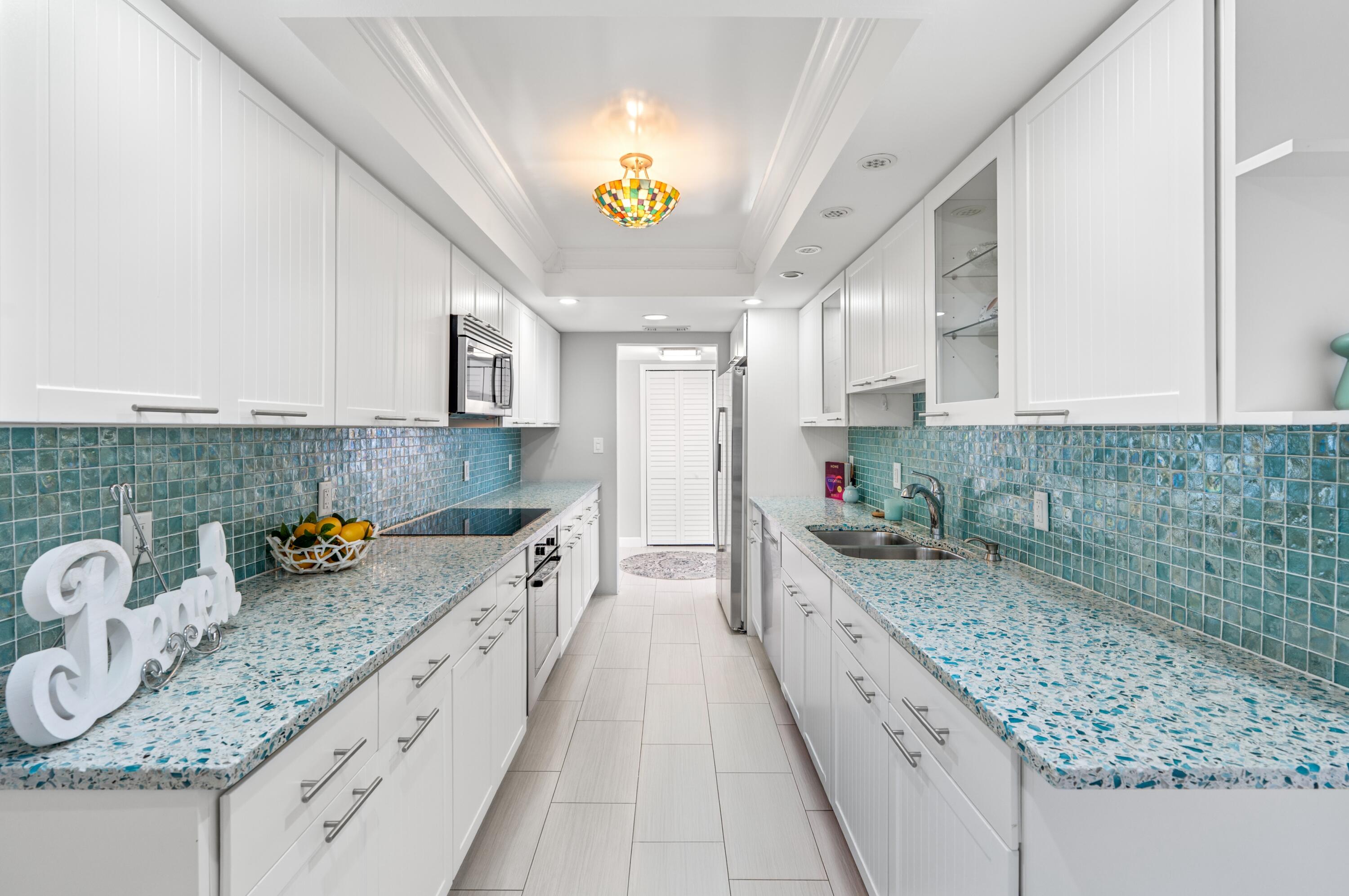 DELRAY BEACH CLUB APTS CONDO - Residential