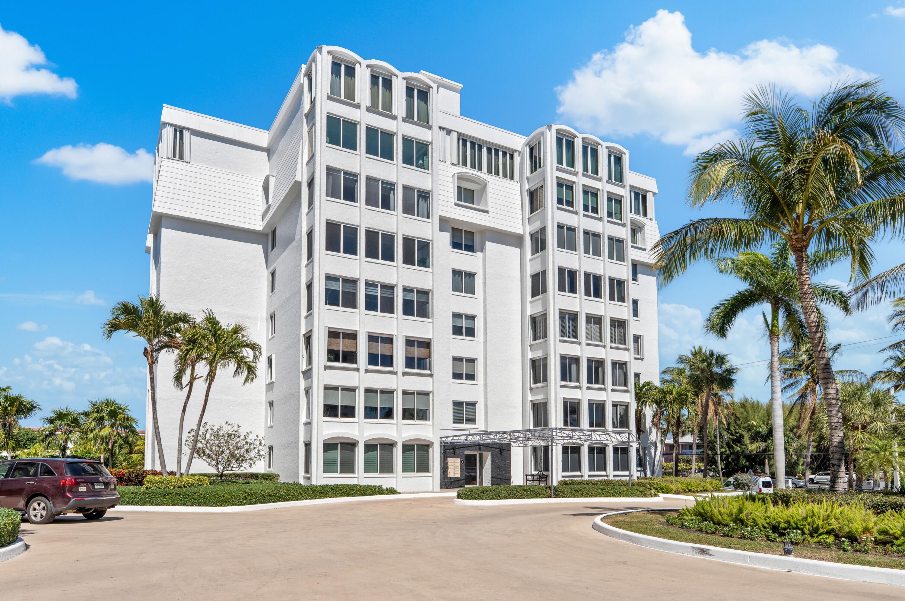 DELRAY BEACH CLUB APTS CONDO - Residential