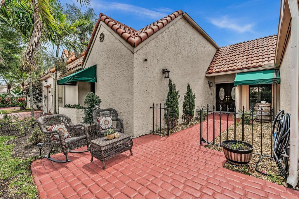 Photo of 6660 La Pina Court, Boca Raton, FL 33433 (MLS # R11082078)