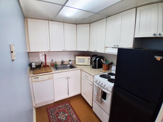 301 Croton Avenue 403