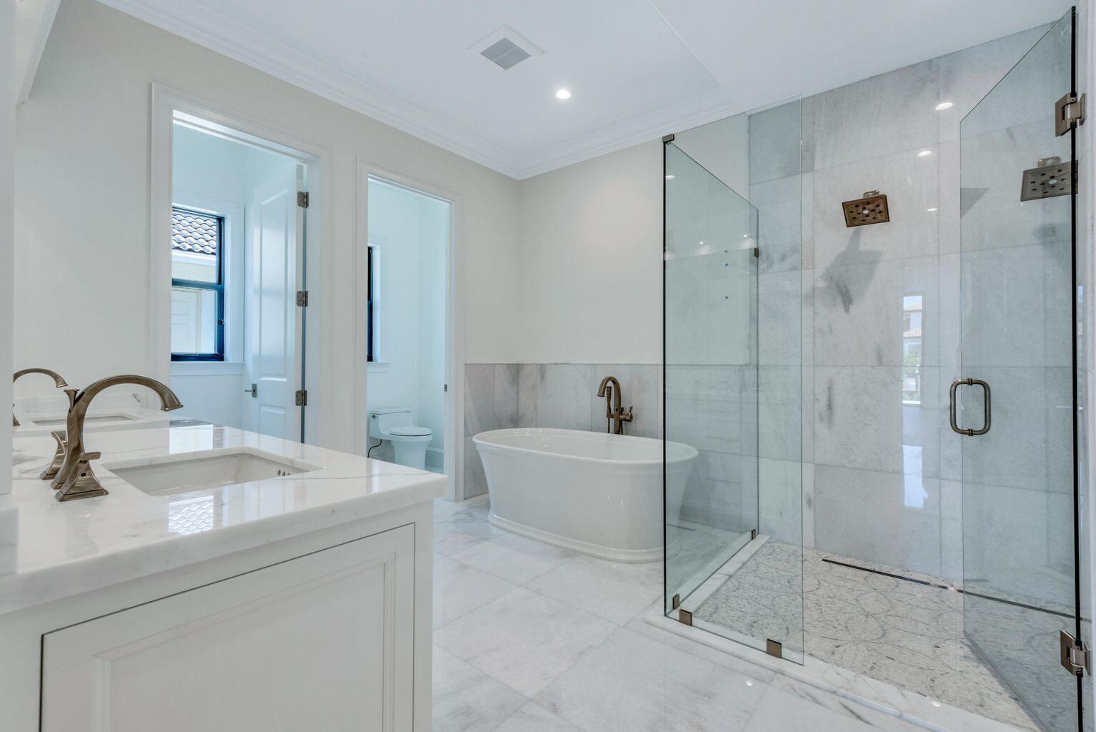 PIRATES COVE - Residential