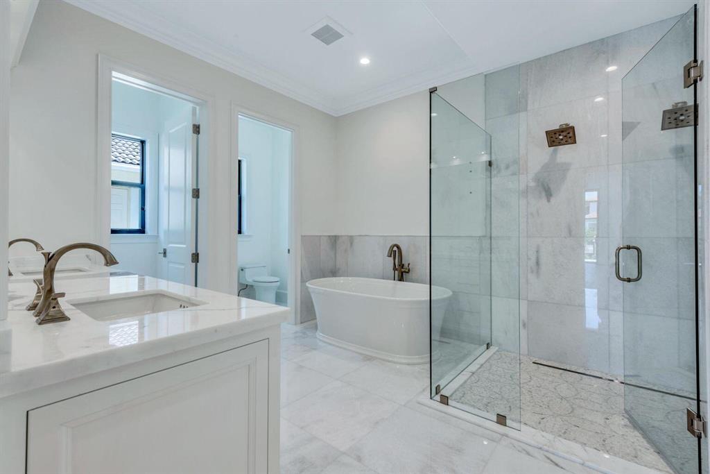 PIRATES COVE - Residential