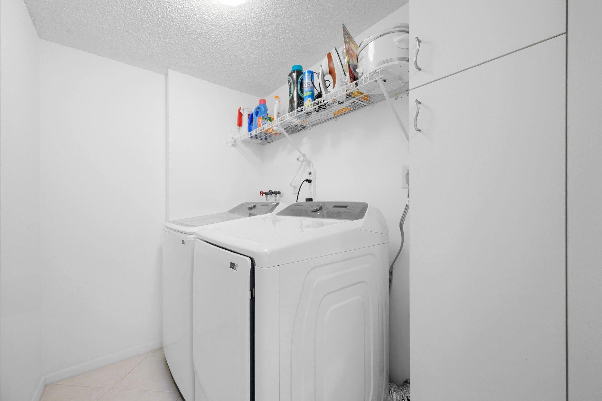 CYPRESS BEND CONDOMINIUM VII - Residential