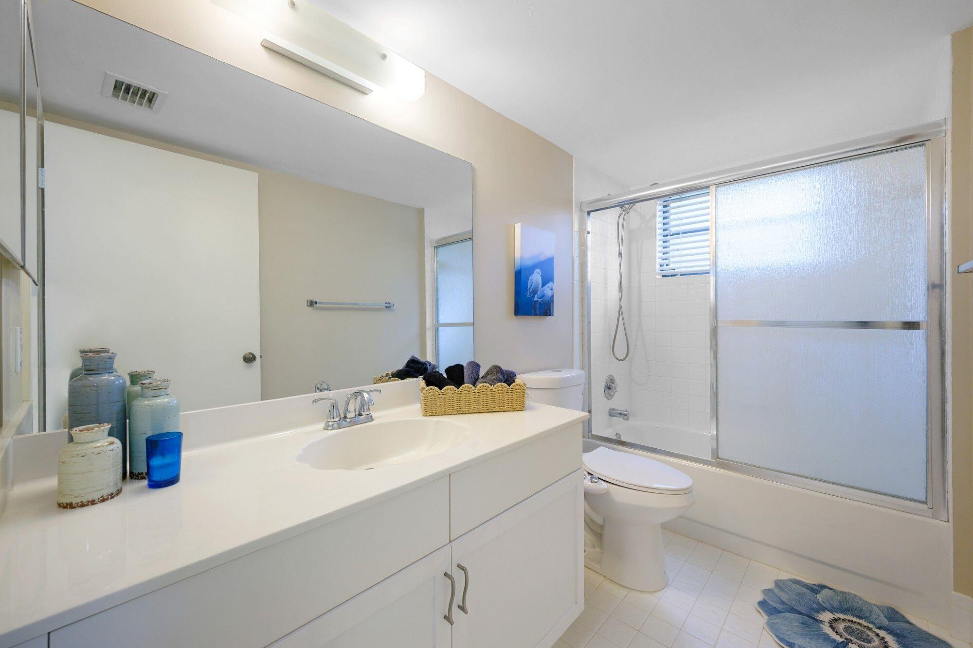 CYPRESS BEND CONDOMINIUM VII - Residential