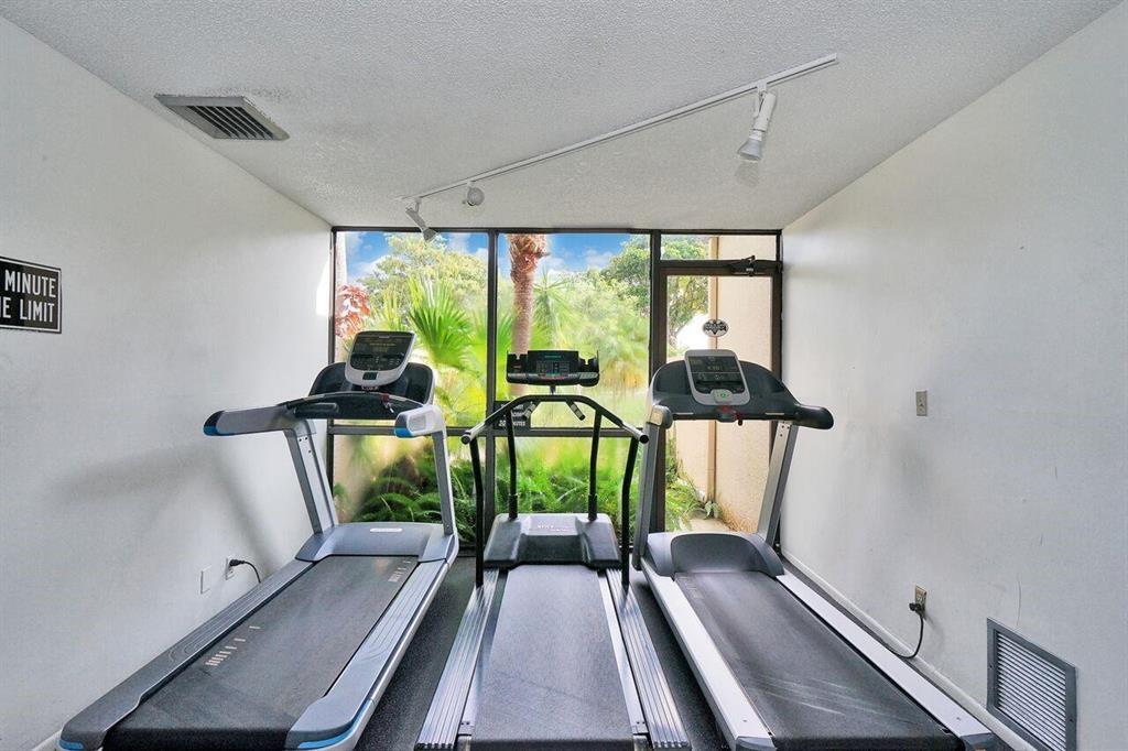 CYPRESS BEND CONDOMINIUM VII - Residential