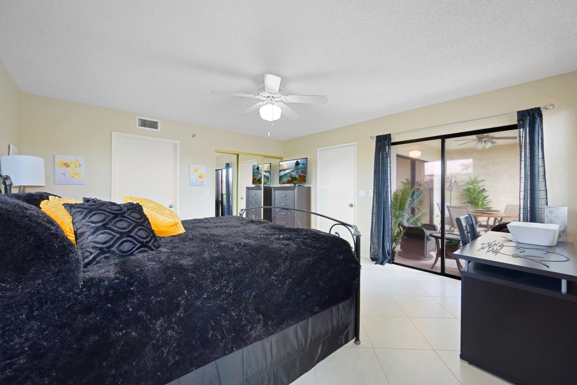 CYPRESS BEND CONDOMINIUM VII - Residential