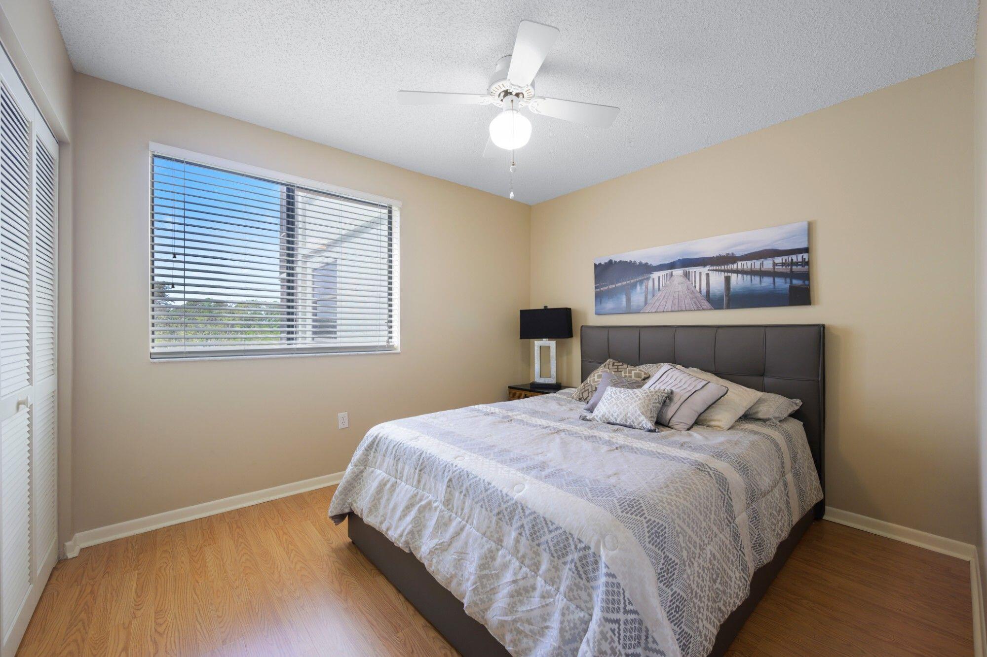 CYPRESS BEND CONDOMINIUM VII - Residential