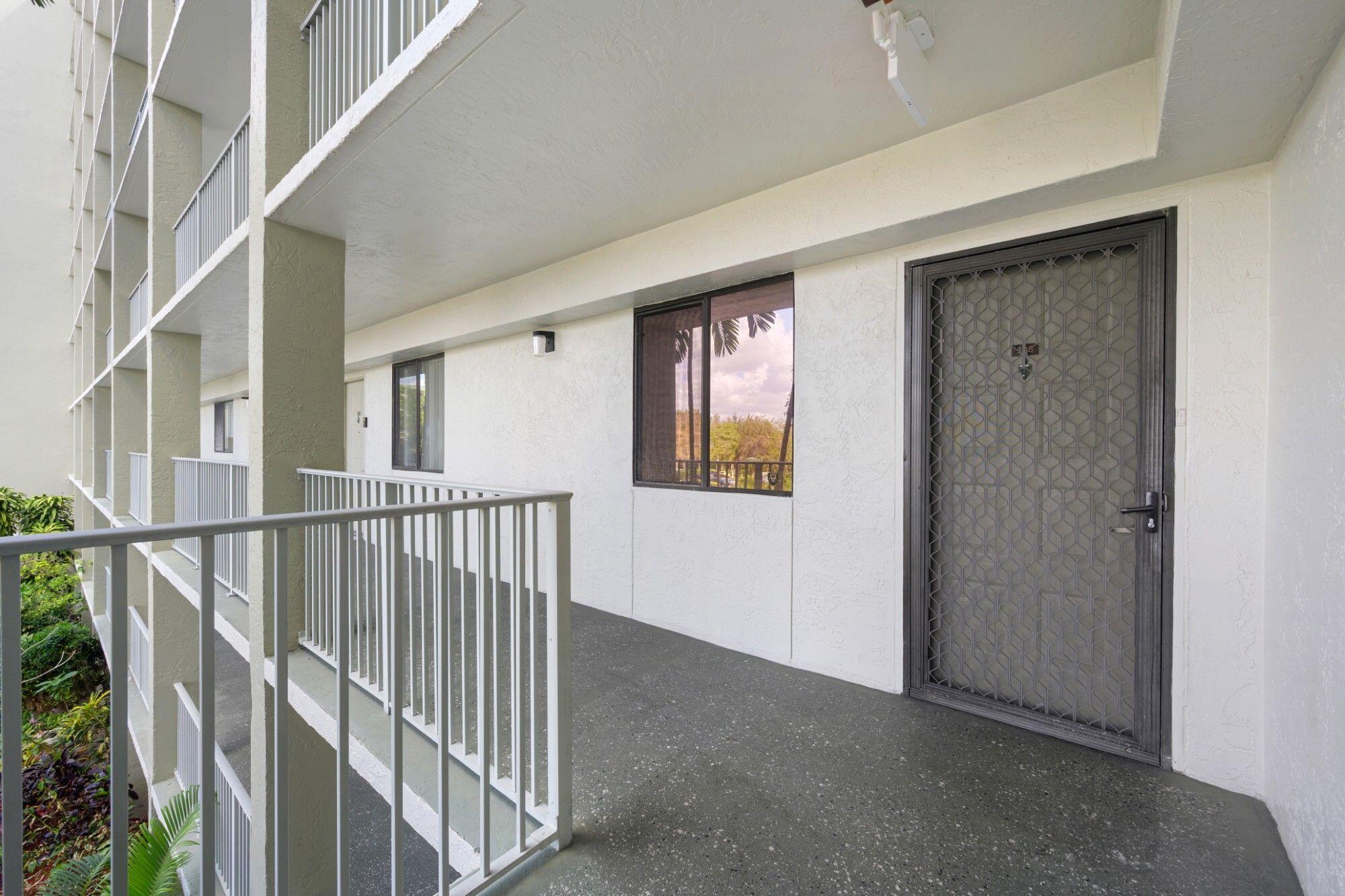 CYPRESS BEND CONDOMINIUM VII - Residential