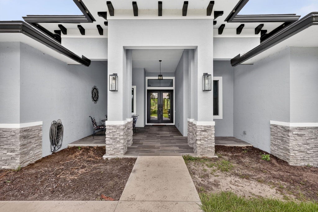 Photo of 2643 Dyer Road, Fort Pierce, FL 34952 (MLS # B26034046)