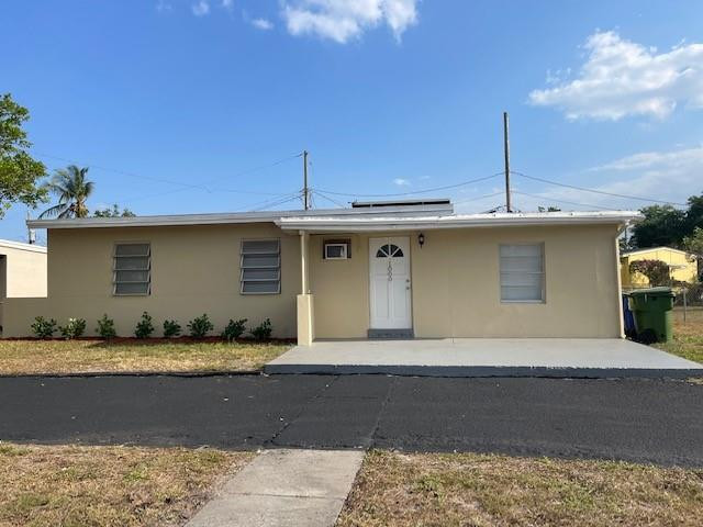 Lauderdale Manors Add 30- - Residential Lease