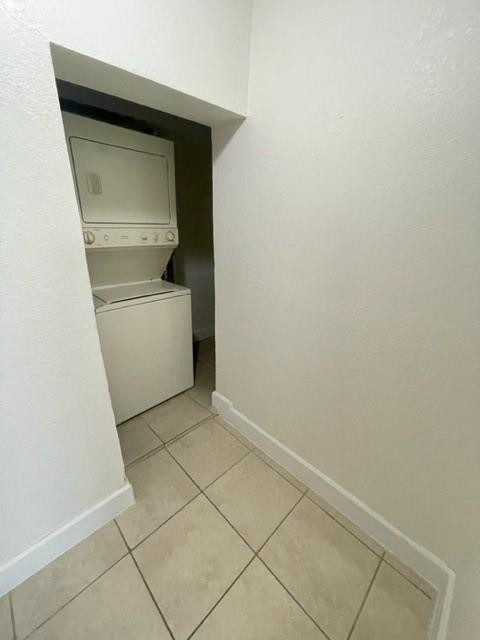 Lauderdale Manors Add 30- - Residential Lease