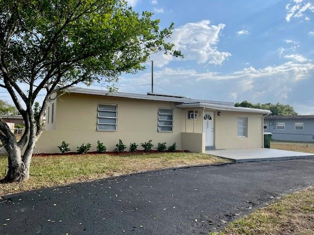 Lauderdale Manors Add 30- - Residential Lease