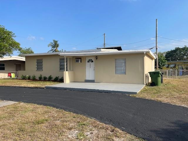 Lauderdale Manors Add 30- - Residential Lease