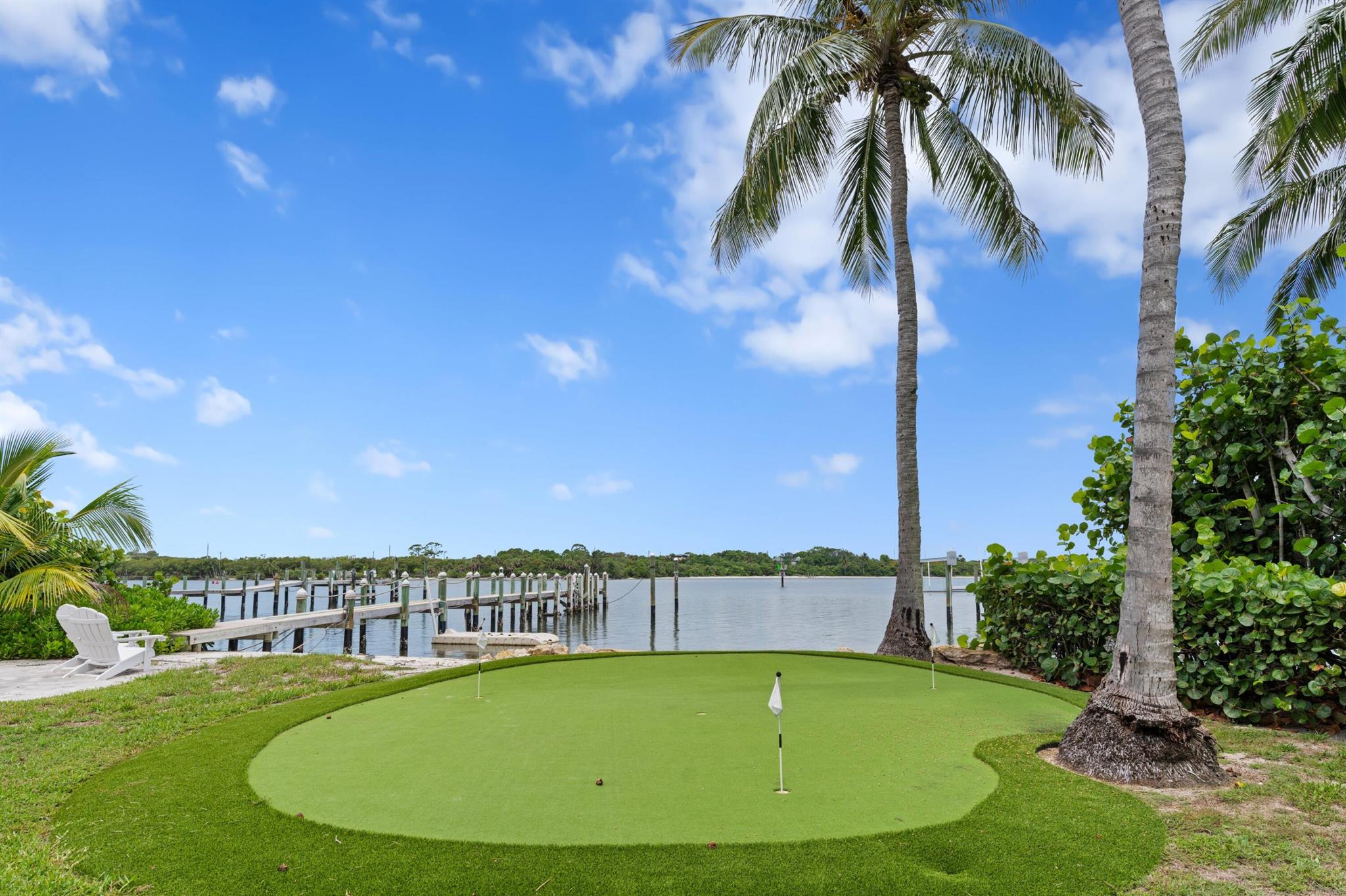 ISLAND BEACH - Residential