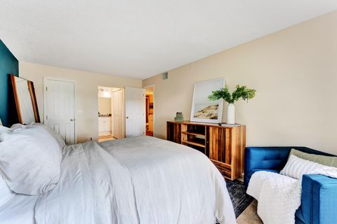 Tiny photo for 9960 Pineapple Tree Drive #109, Boynton Beach, FL 33436 (MLS # B26021151)