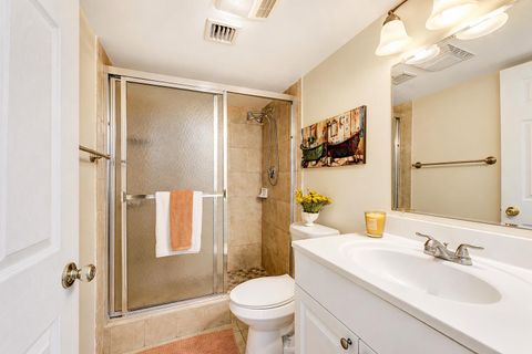 Tiny photo for 9960 Pineapple Tree Drive #109, Boynton Beach, FL 33436 (MLS # B26021151)