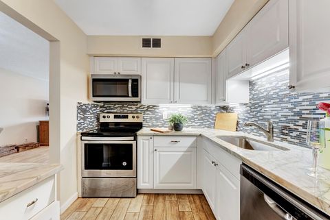 Tiny photo for 9960 Pineapple Tree Drive #109, Boynton Beach, FL 33436 (MLS # B26021151)