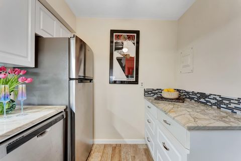 Tiny photo for 9960 Pineapple Tree Drive #109, Boynton Beach, FL 33436 (MLS # B26021151)