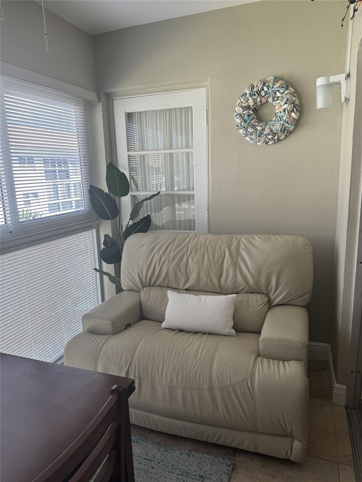 NORTH LEISURE GARDENS - Residential Lease