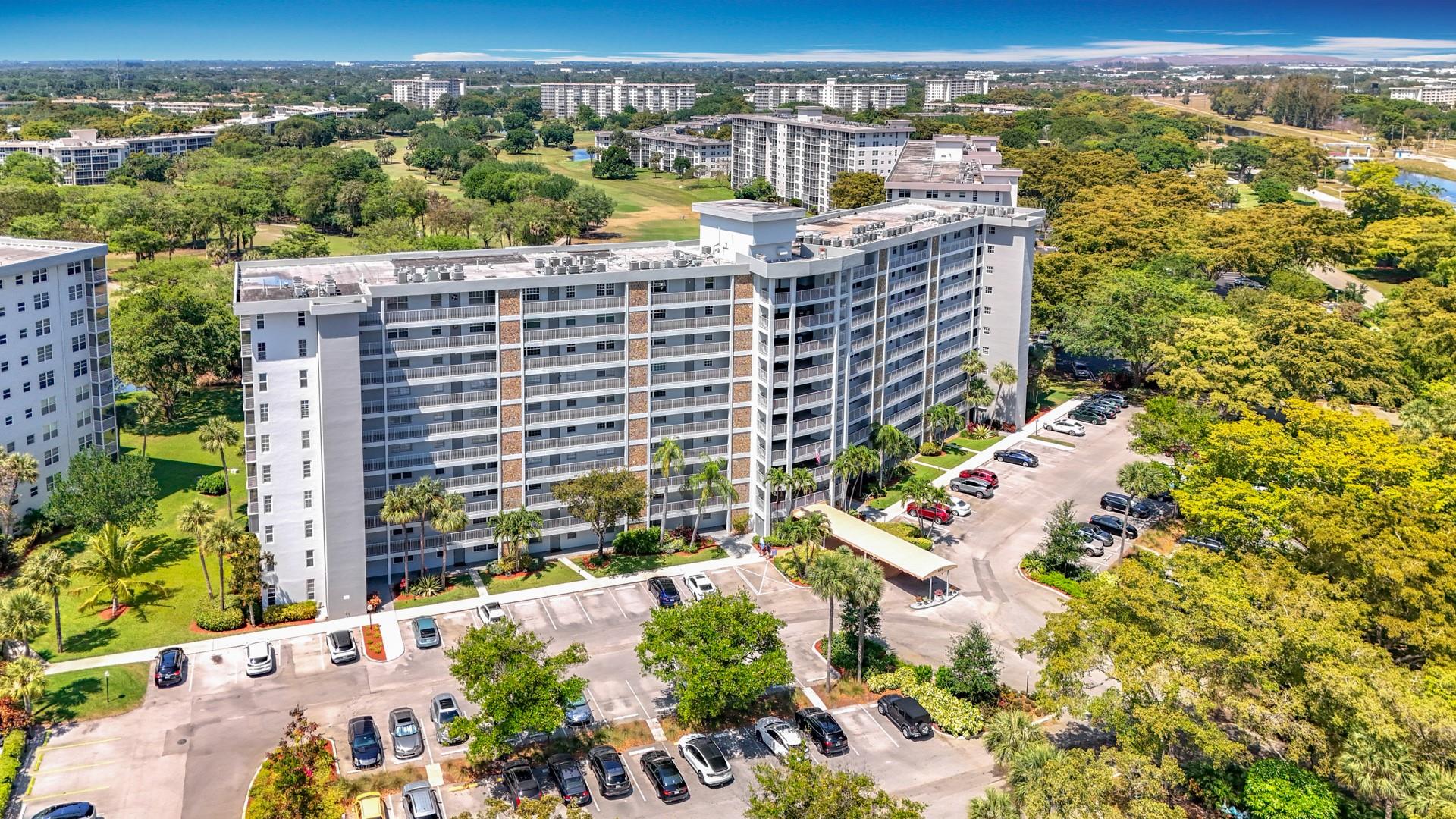 625 Oaks Dr 101