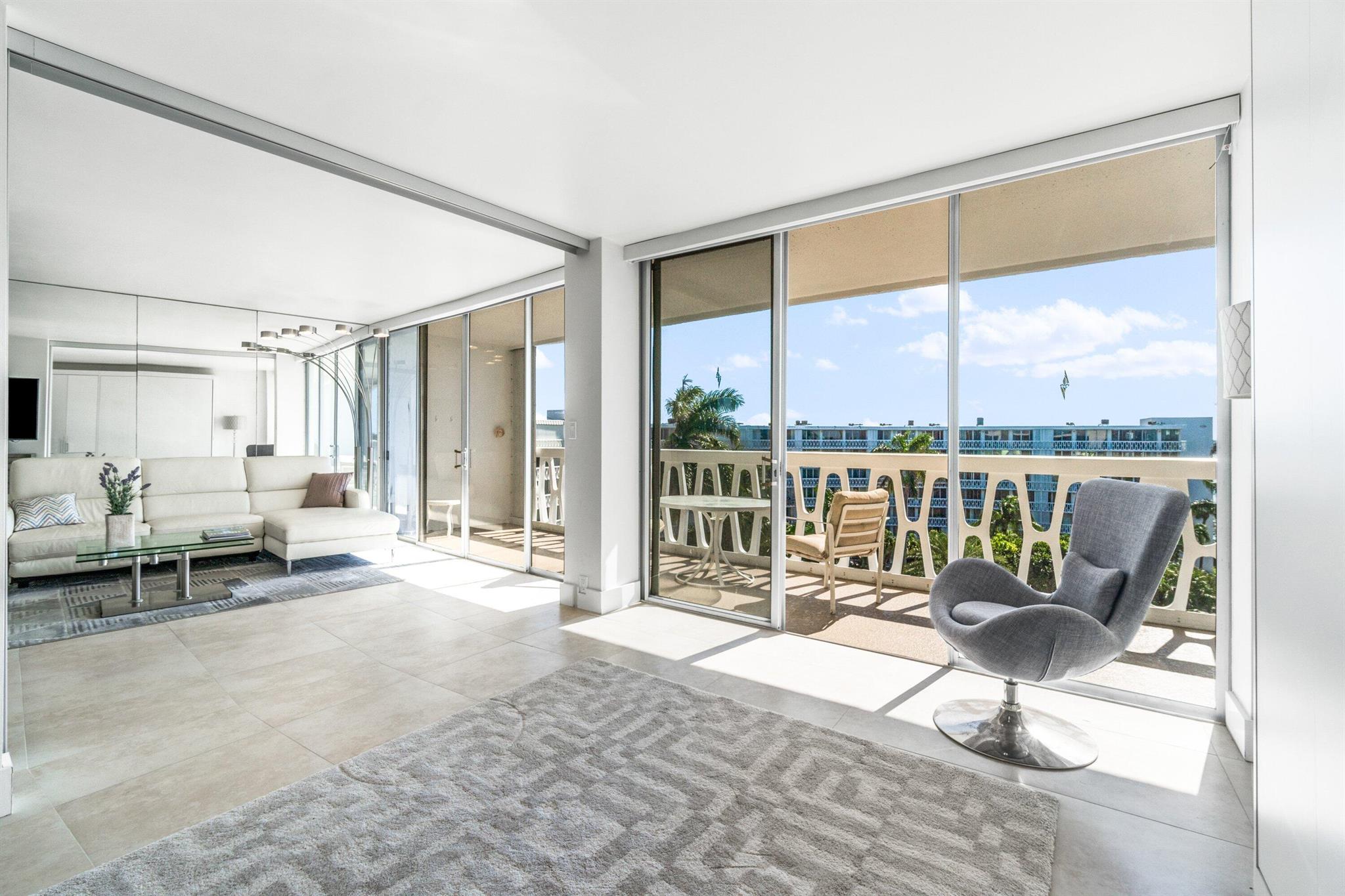 PRESIDENT OF PALM BEACH C - Residential Lease