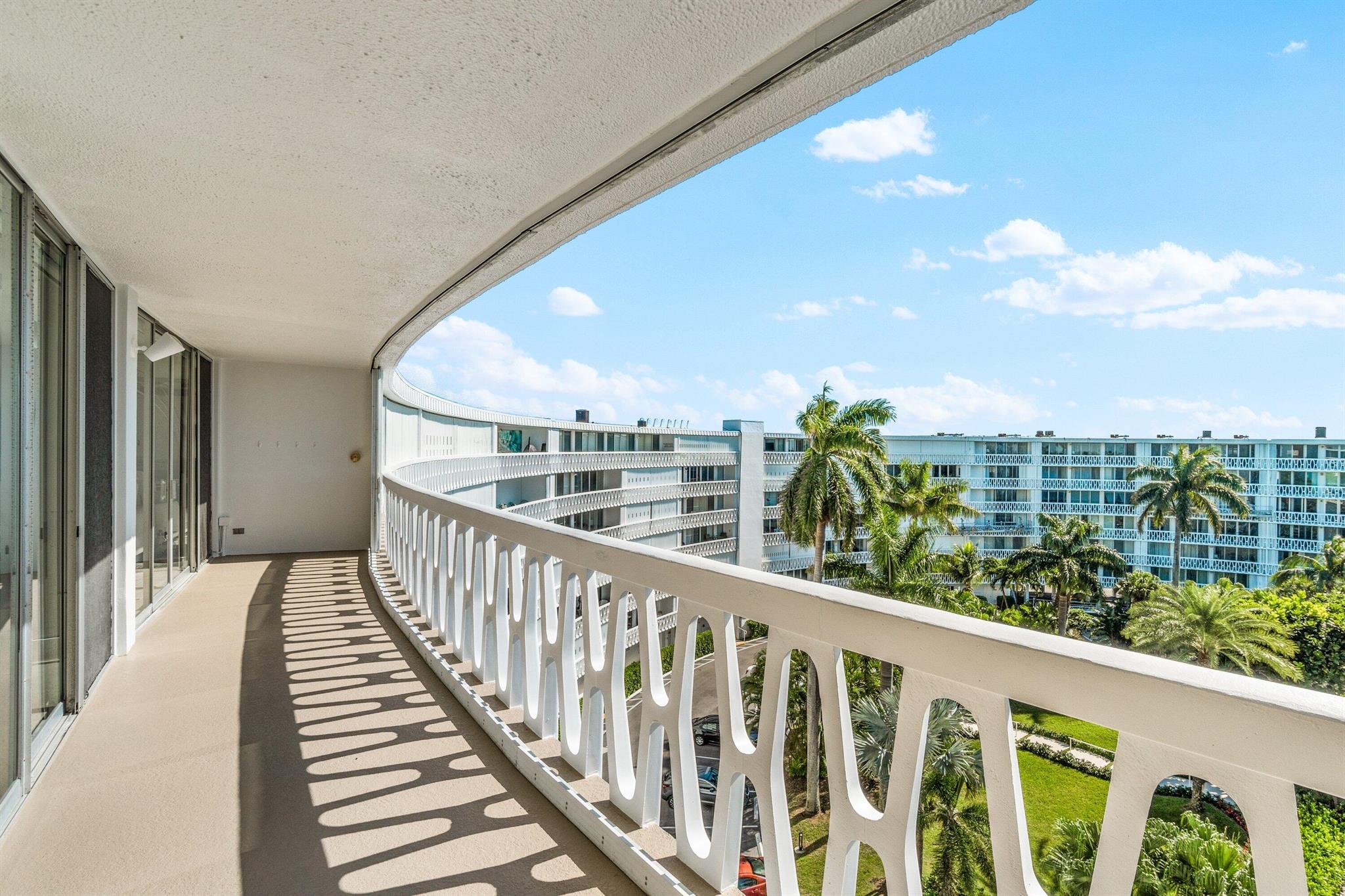 PRESIDENT OF PALM BEACH C - Residential Lease