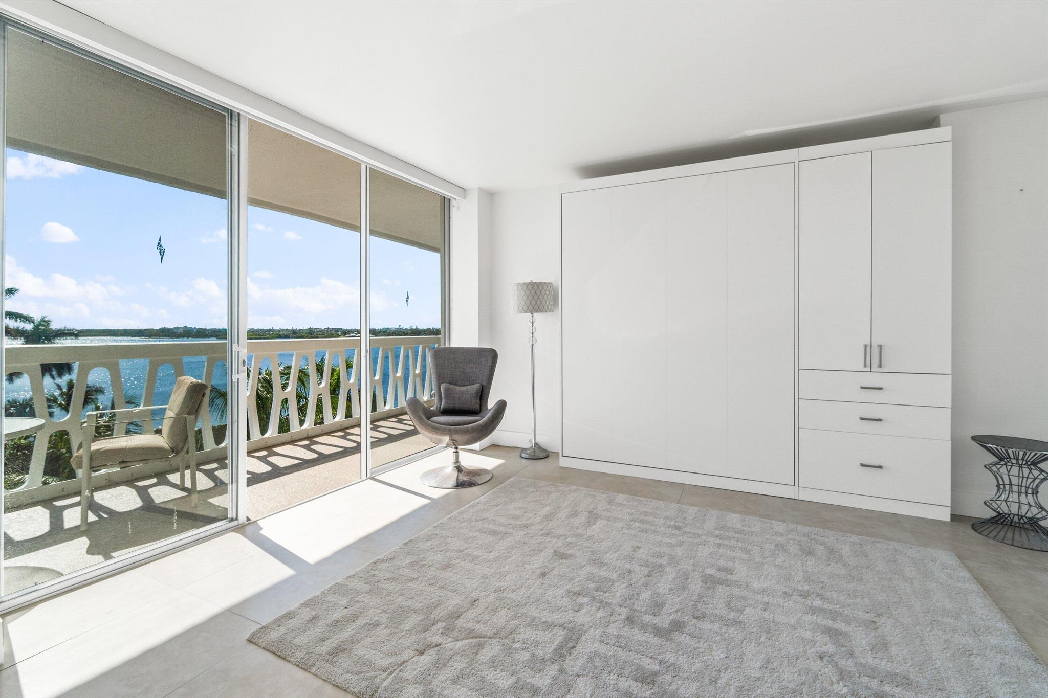 PRESIDENT OF PALM BEACH C - Residential Lease