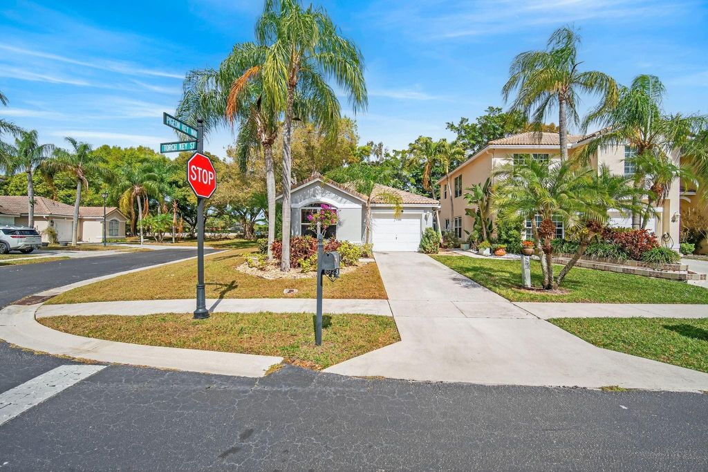 Photo of 6923 Torch Key Street, Lake Worth, FL 33467 (MLS # F10552309)