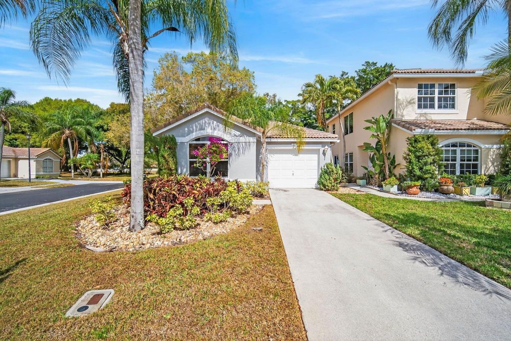 Photo of 6923 Torch Key Street, Lake Worth, FL 33467 (MLS # F10552309)