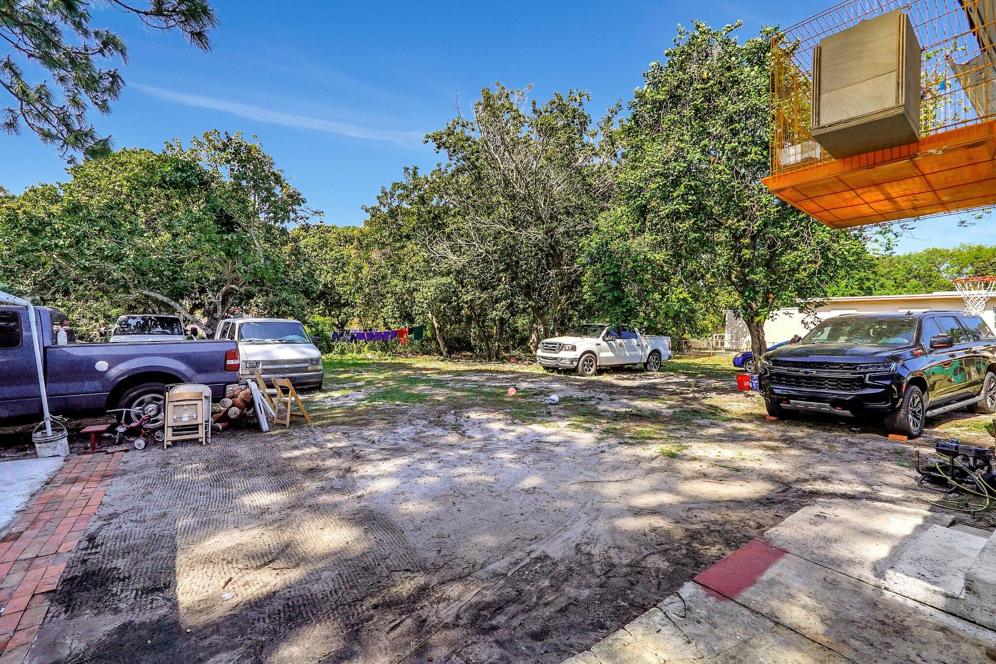 BISC GARDENS SEC F PT 1 - Residential