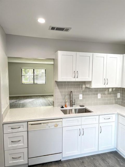 Featured picture for the property R10766034