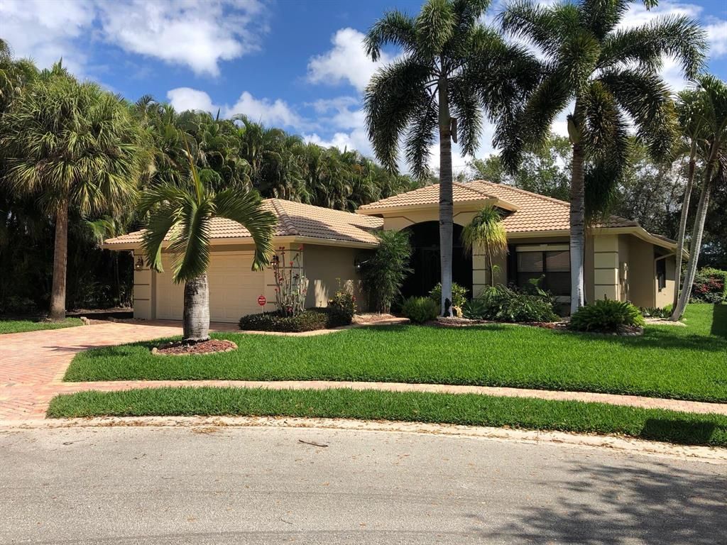 Photo of 8053 Via Grande, Boynton Beach, FL 33437 (MLS # R10696332)