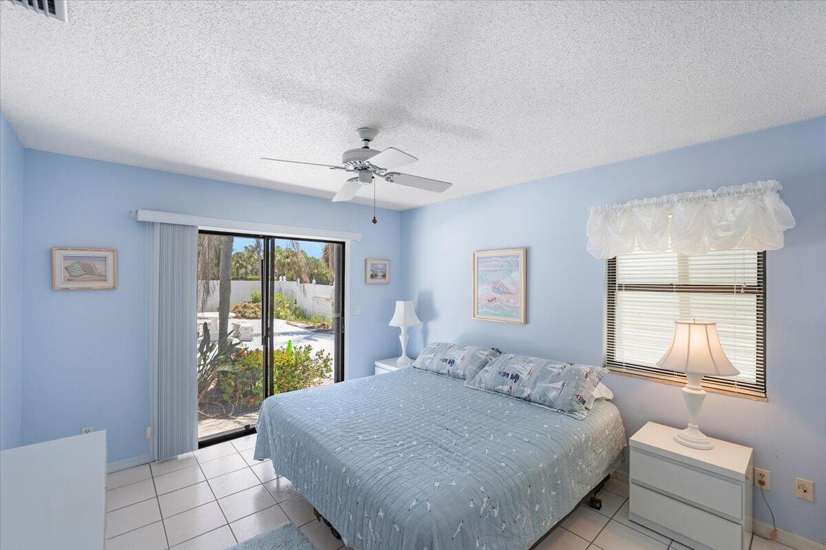 SANDY OAKS - Residential Lease