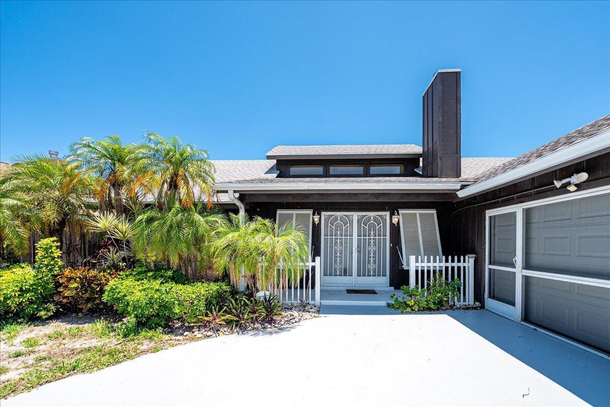 SANDY OAKS - Residential Lease