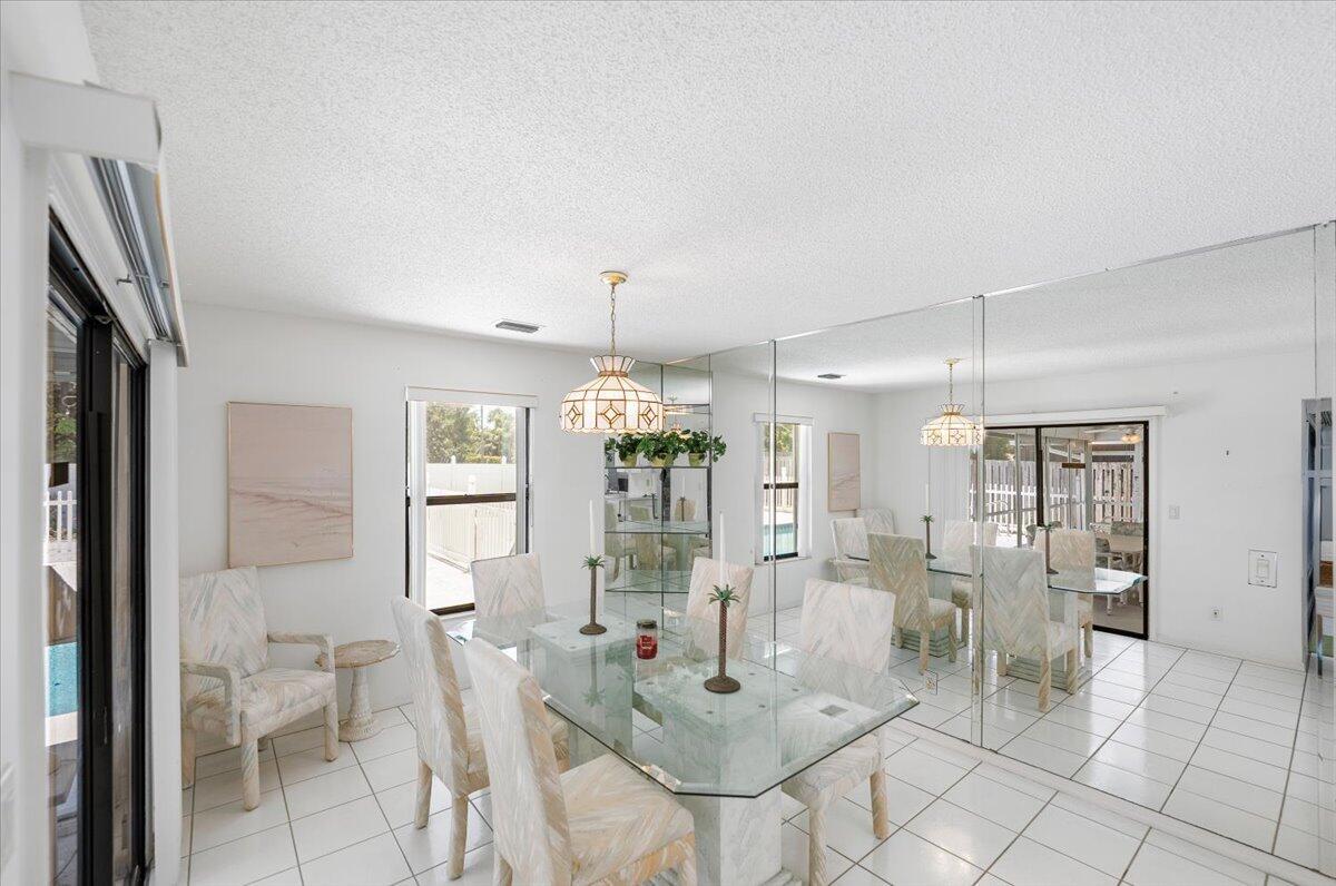 SANDY OAKS - Residential Lease