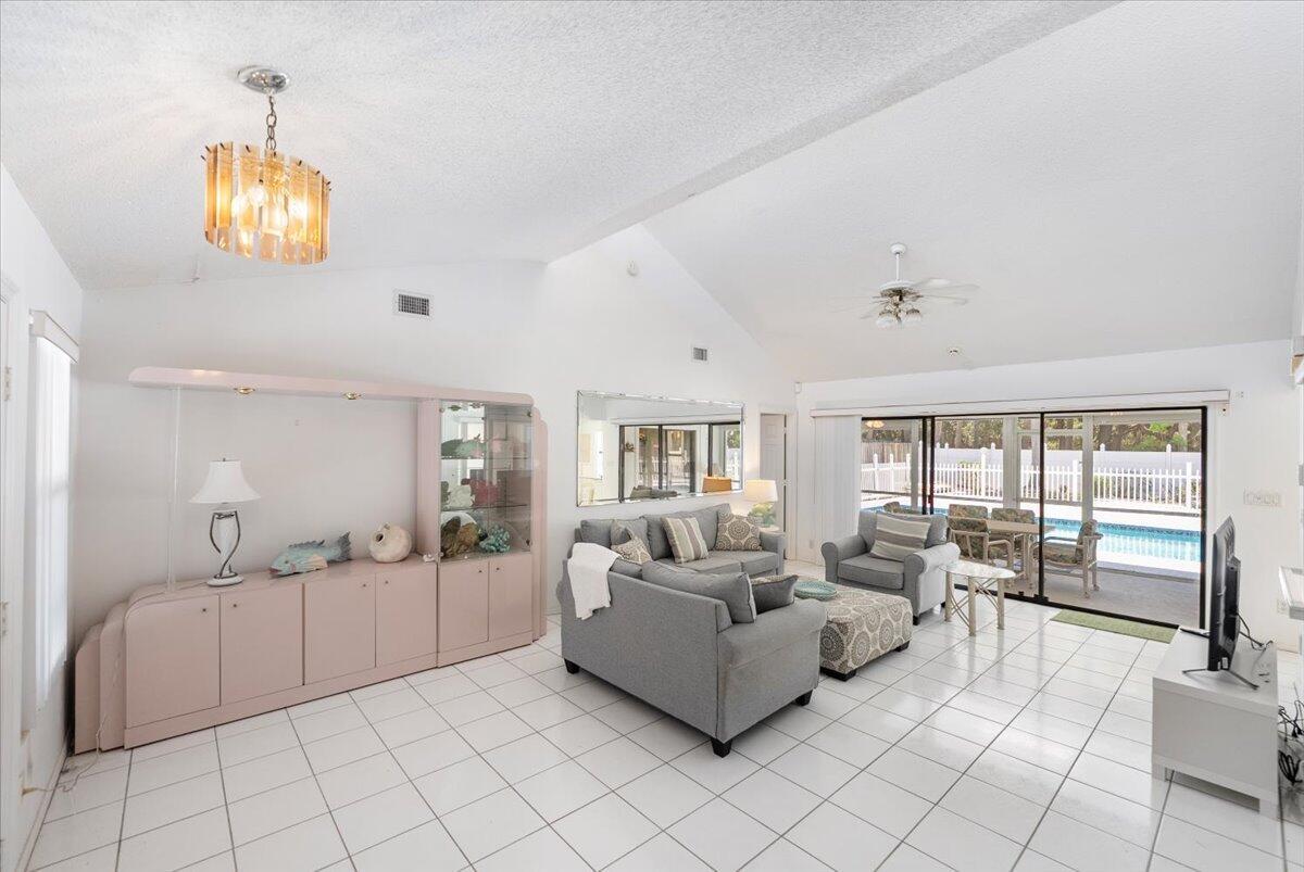 SANDY OAKS - Residential Lease