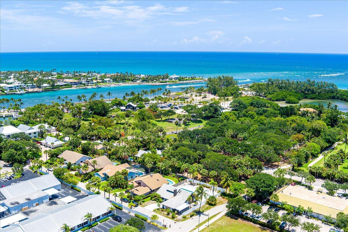 SANDY OAKS - Residential Lease