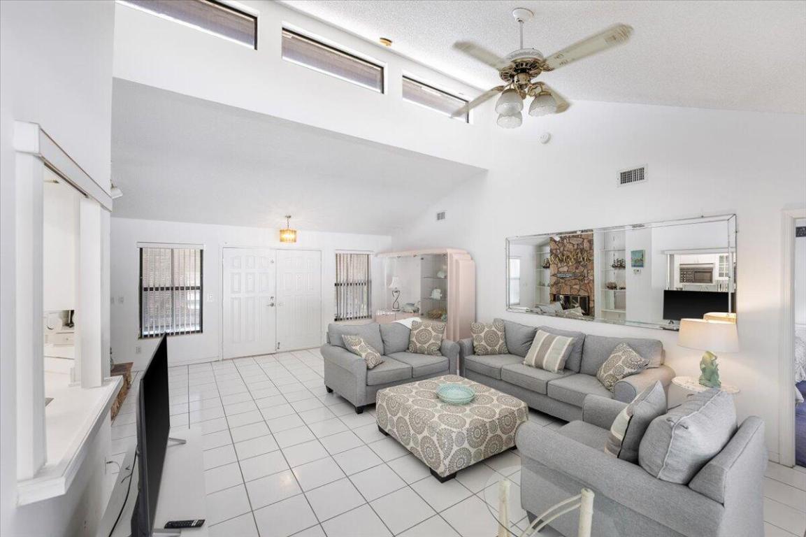 SANDY OAKS - Residential Lease