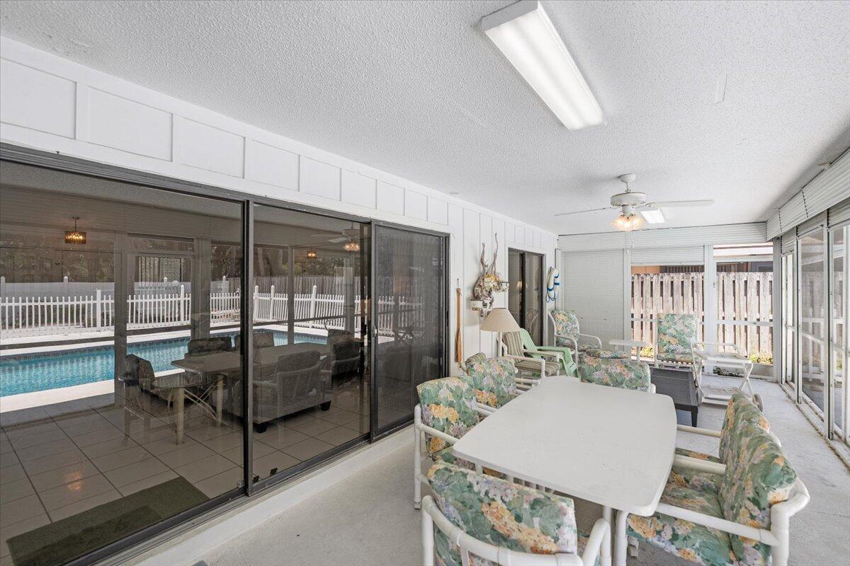 SANDY OAKS - Residential Lease