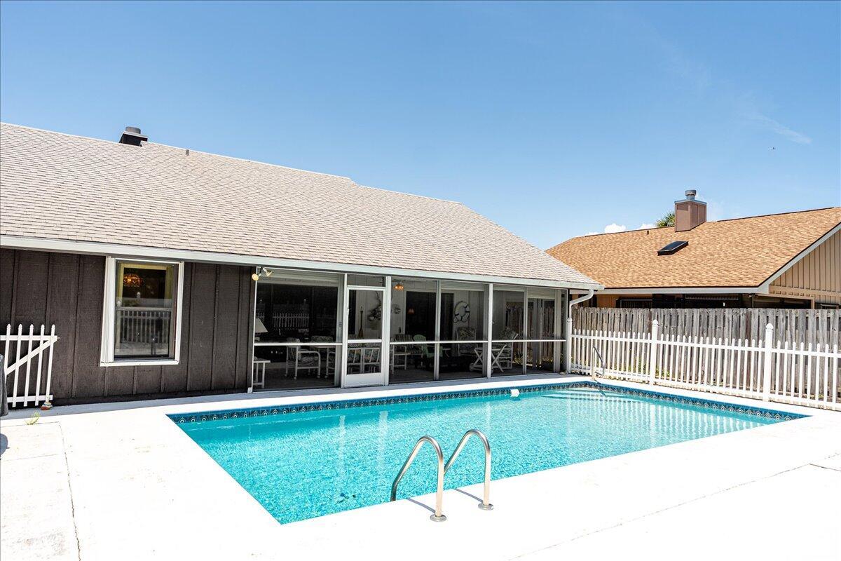 SANDY OAKS - Residential Lease