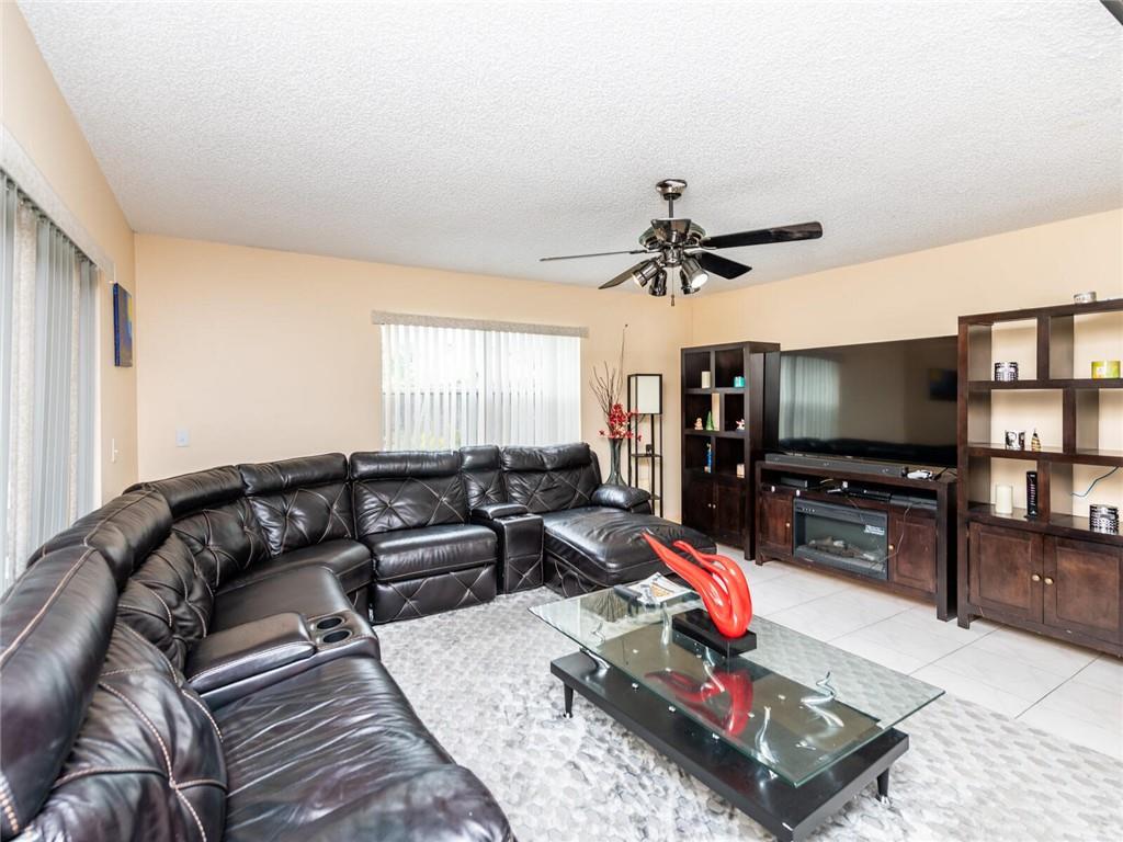 Lakeview Homes At Centura - Residential