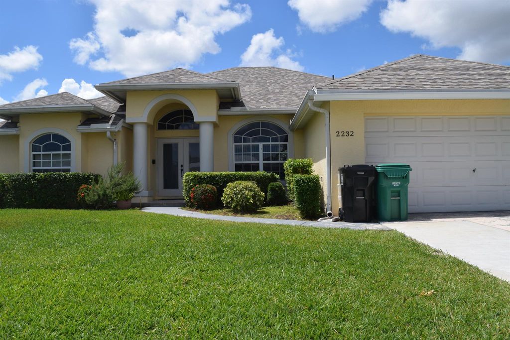 Photo of 2232 SW Savage Boulevard, Port Saint Lucie, FL 34953 (MLS # R10983947)