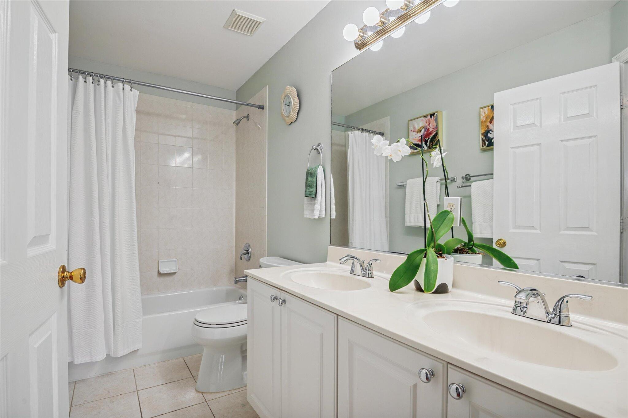 BANYAN TRAILS - Residential