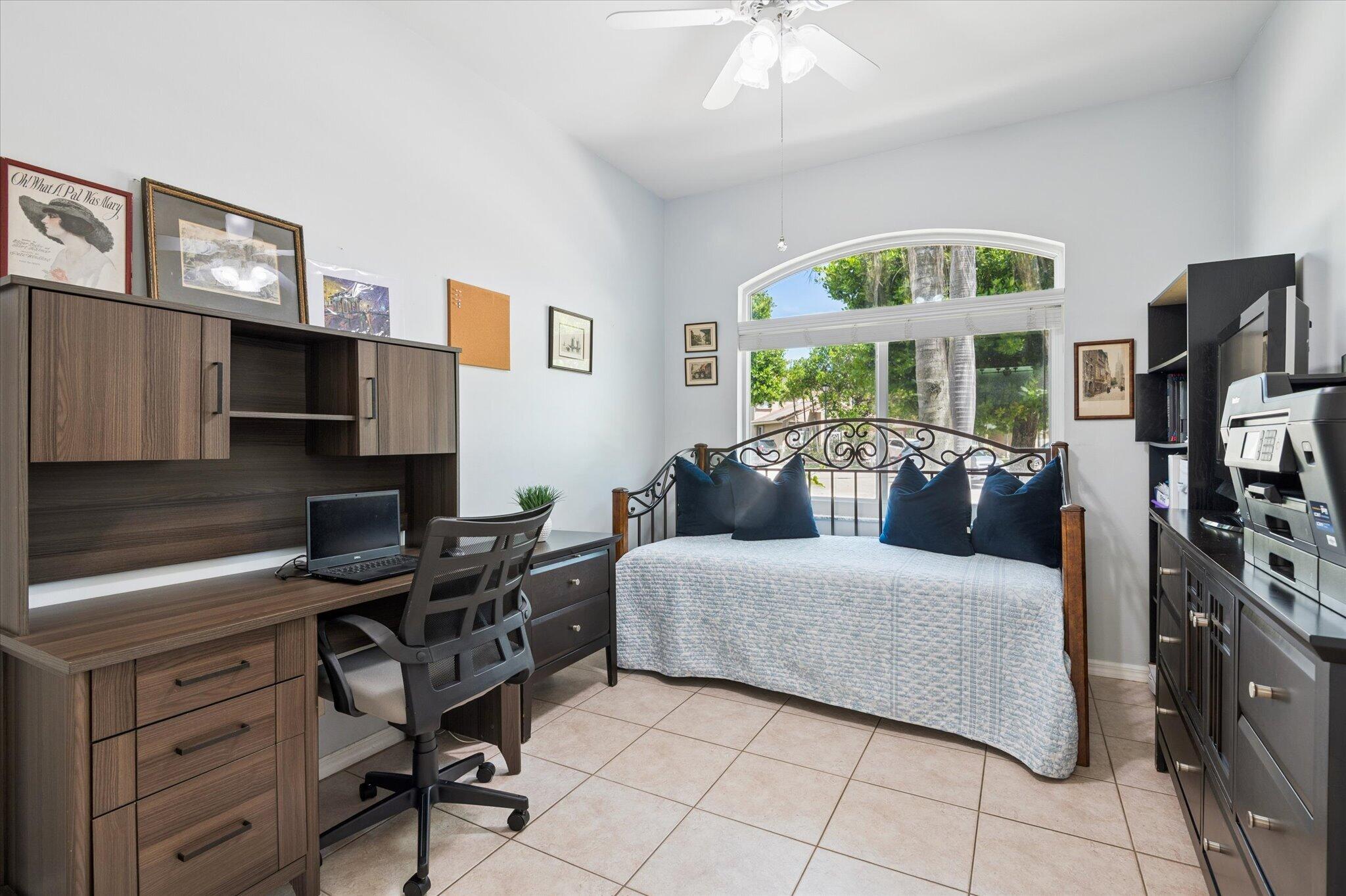 BANYAN TRAILS - Residential