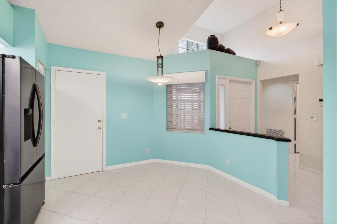 EMERALD POINTE 2 - Residential