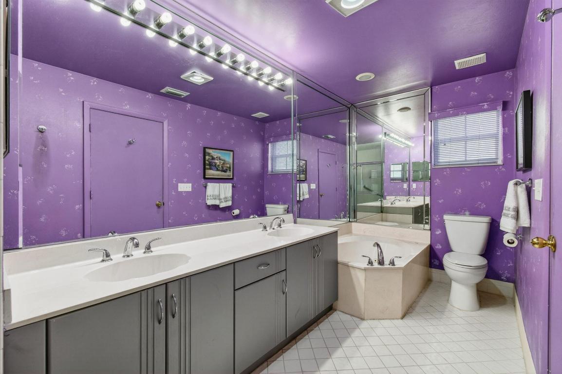 EMERALD POINTE 2 - Residential