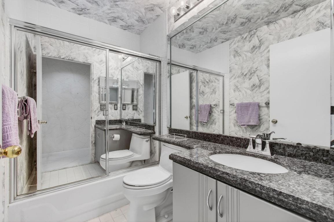 EMERALD POINTE 2 - Residential