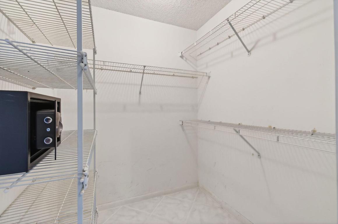 EMERALD POINTE 2 - Residential