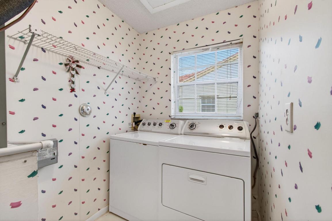 EMERALD POINTE 2 - Residential